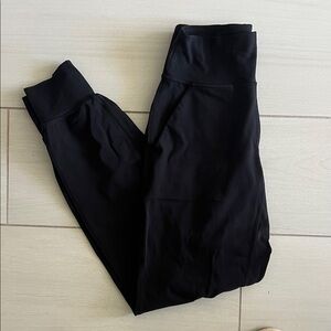 Lululemon joggers with pockets